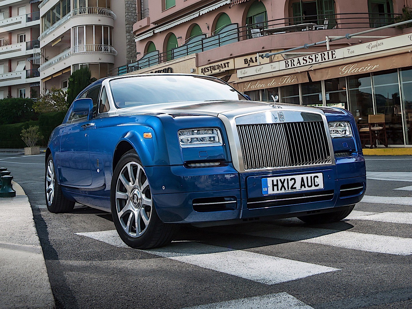 Rolls-Royce Phantom photo 21