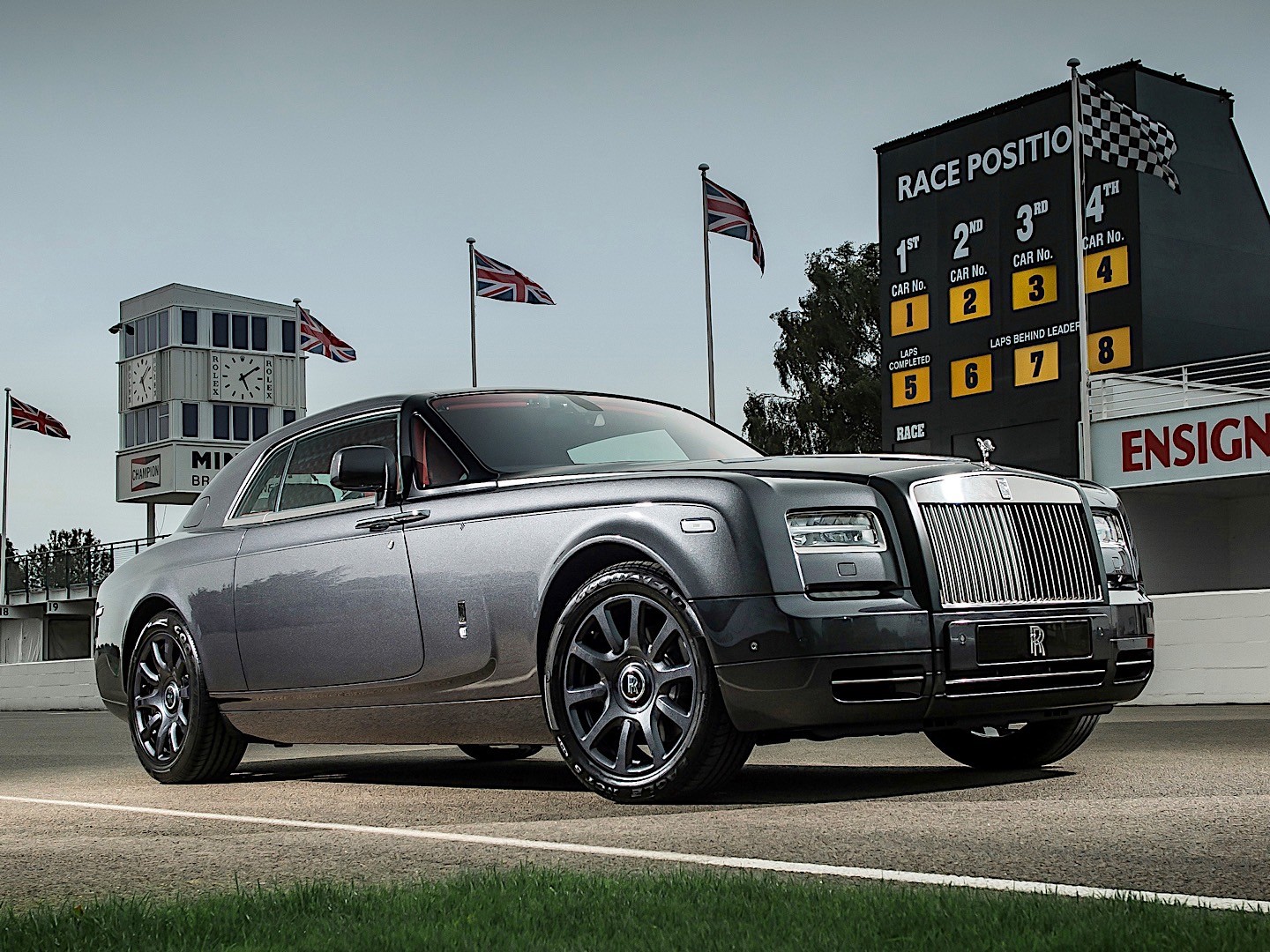 Rolls-Royce Phantom photo 26