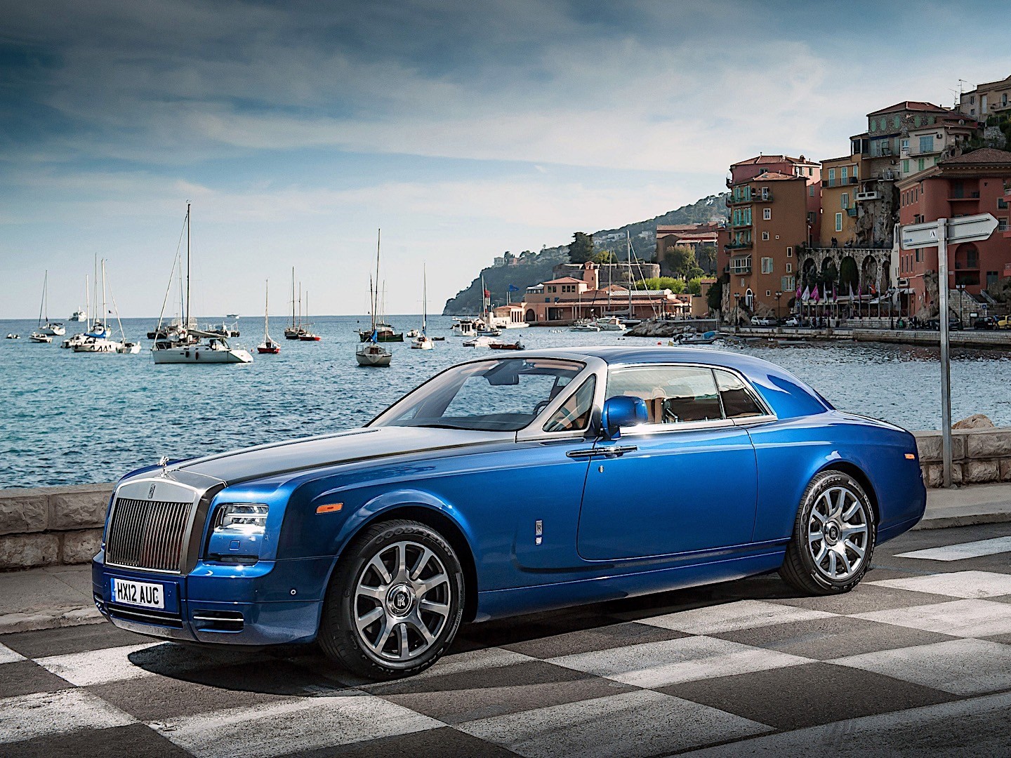 Rolls-Royce Phantom photo 30