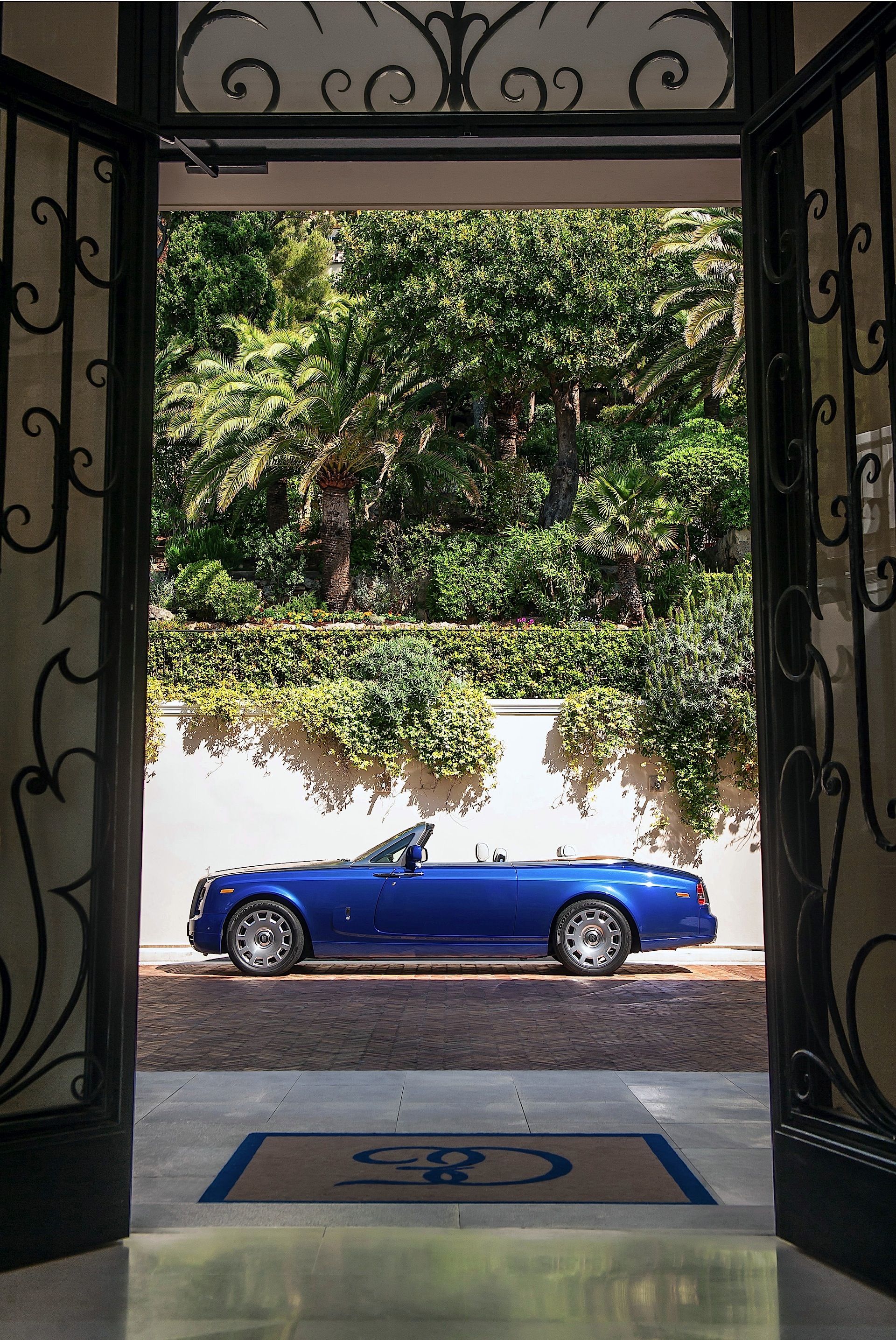 Rolls-Royce Phantom photo 22