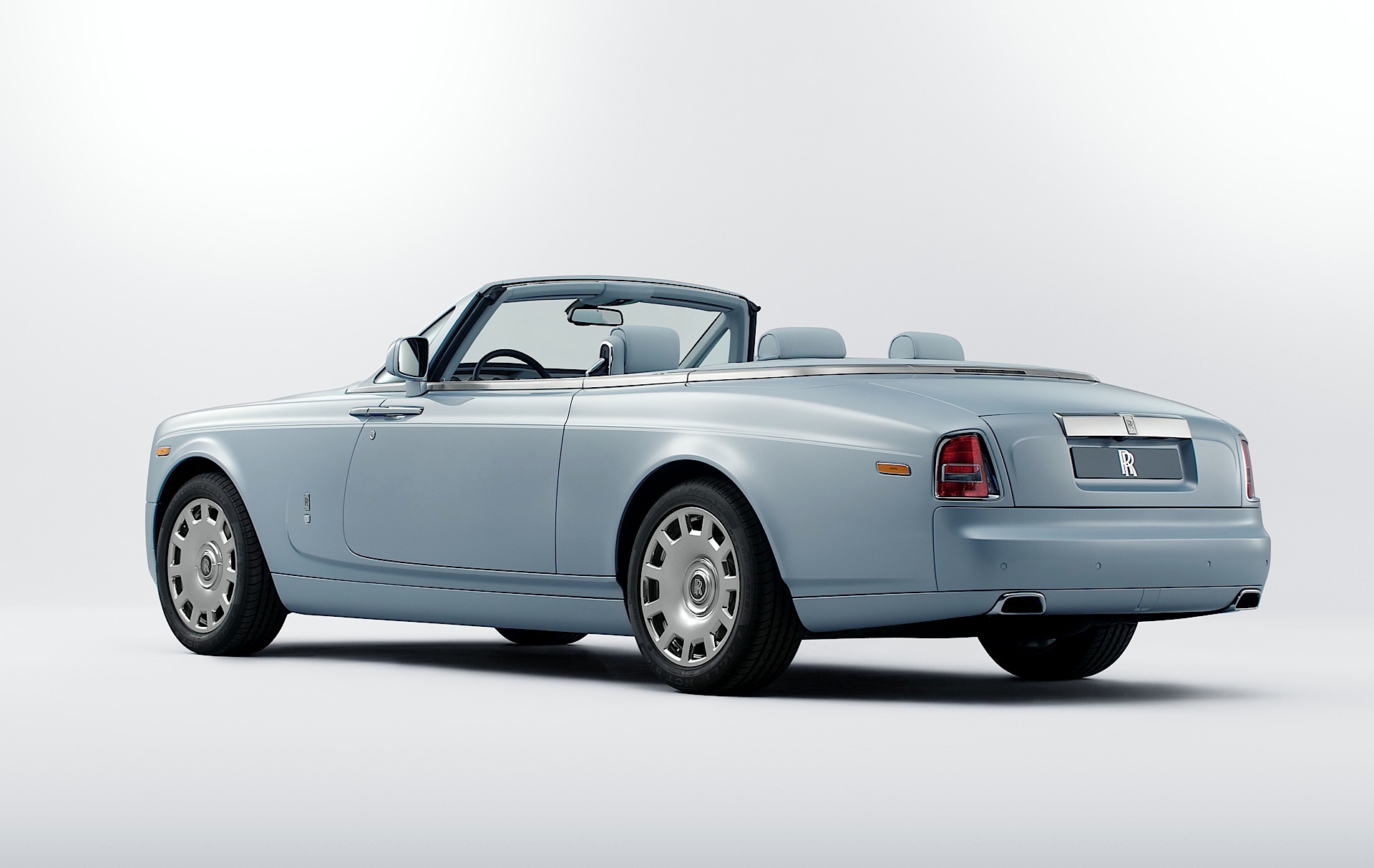 Rolls-Royce Phantom photo 30