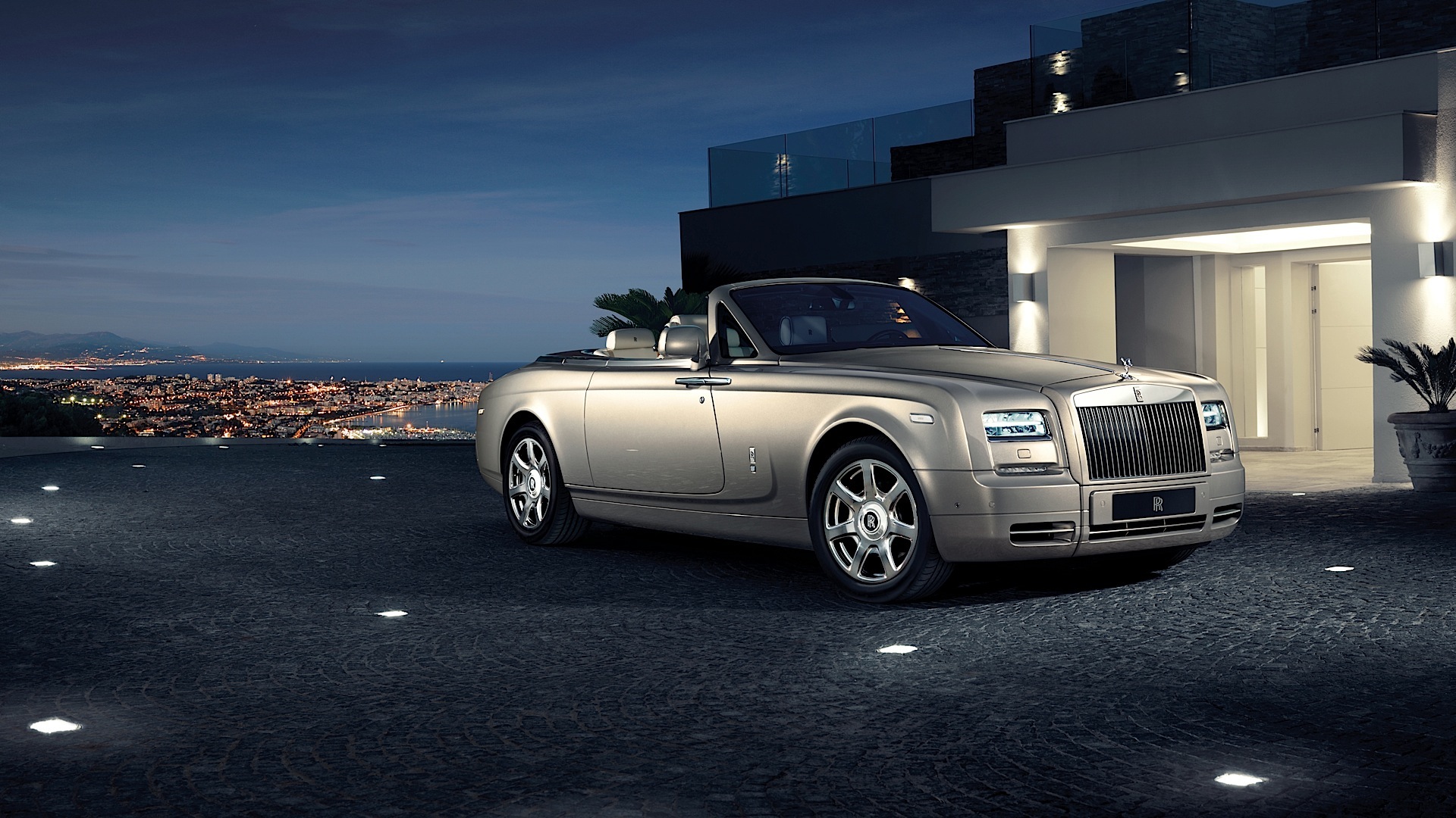 Rolls-Royce Phantom photo 31