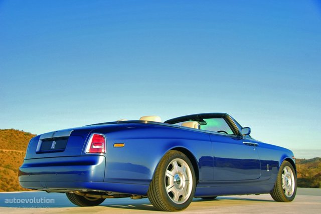 Rolls-Royce Phantom photo 6