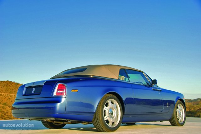 Rolls-Royce Phantom photo 13