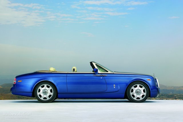 Rolls-Royce Phantom photo 3