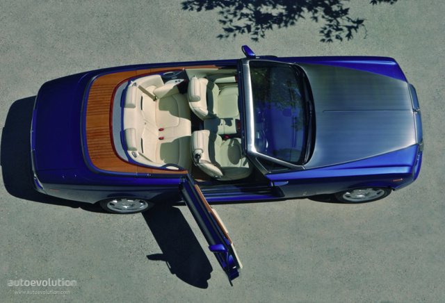 Rolls-Royce Phantom photo 5
