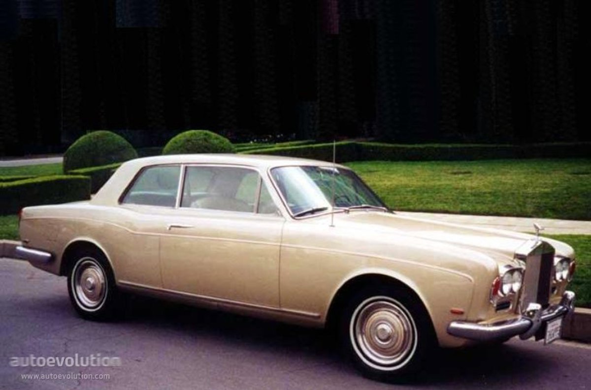 Rolls Royce ROLLS-ROYCE Silver Shadow Coupe (Corniche) 6.75 V8