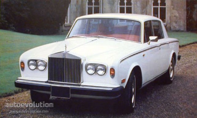 ROLLS-ROYCE Silver Shadow