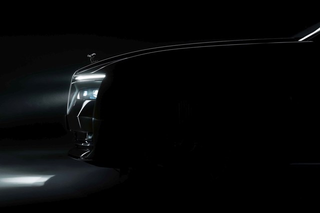 Rolls-Royce Spectre photo 2