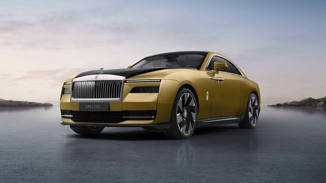 Rolls-Royce Spectre photo 17