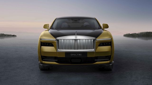 Rolls-Royce Spectre photo 18