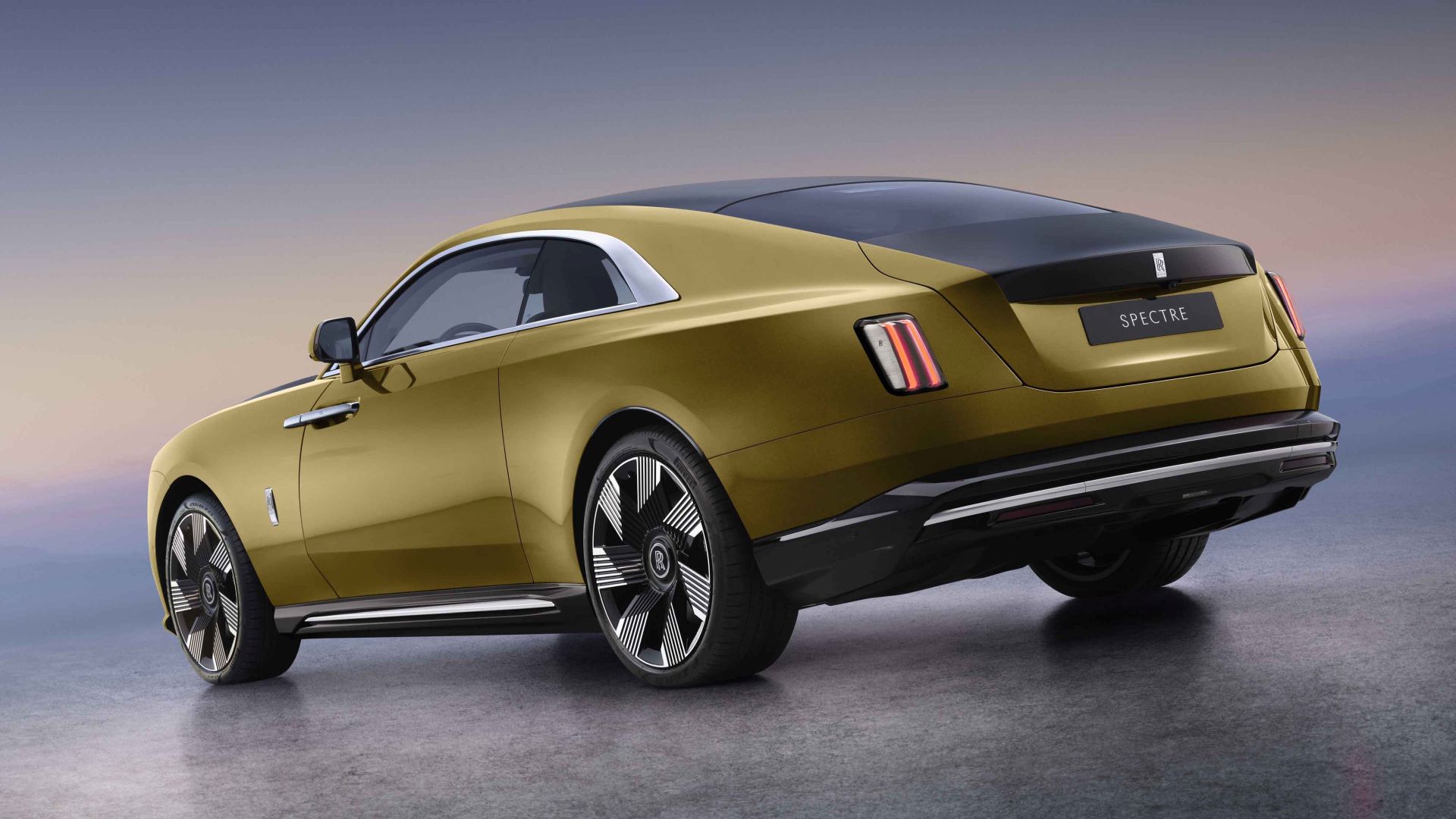 Rolls-Royce Spectre photo 22