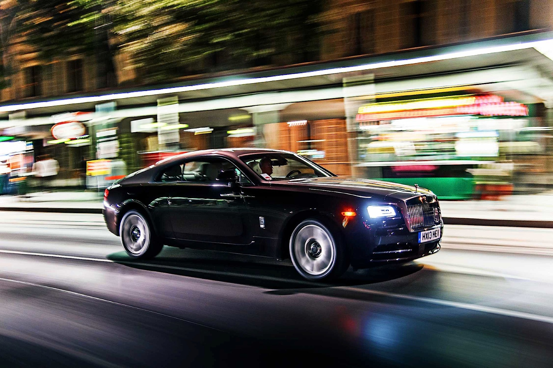 Rolls-Royce Wraith photo 20