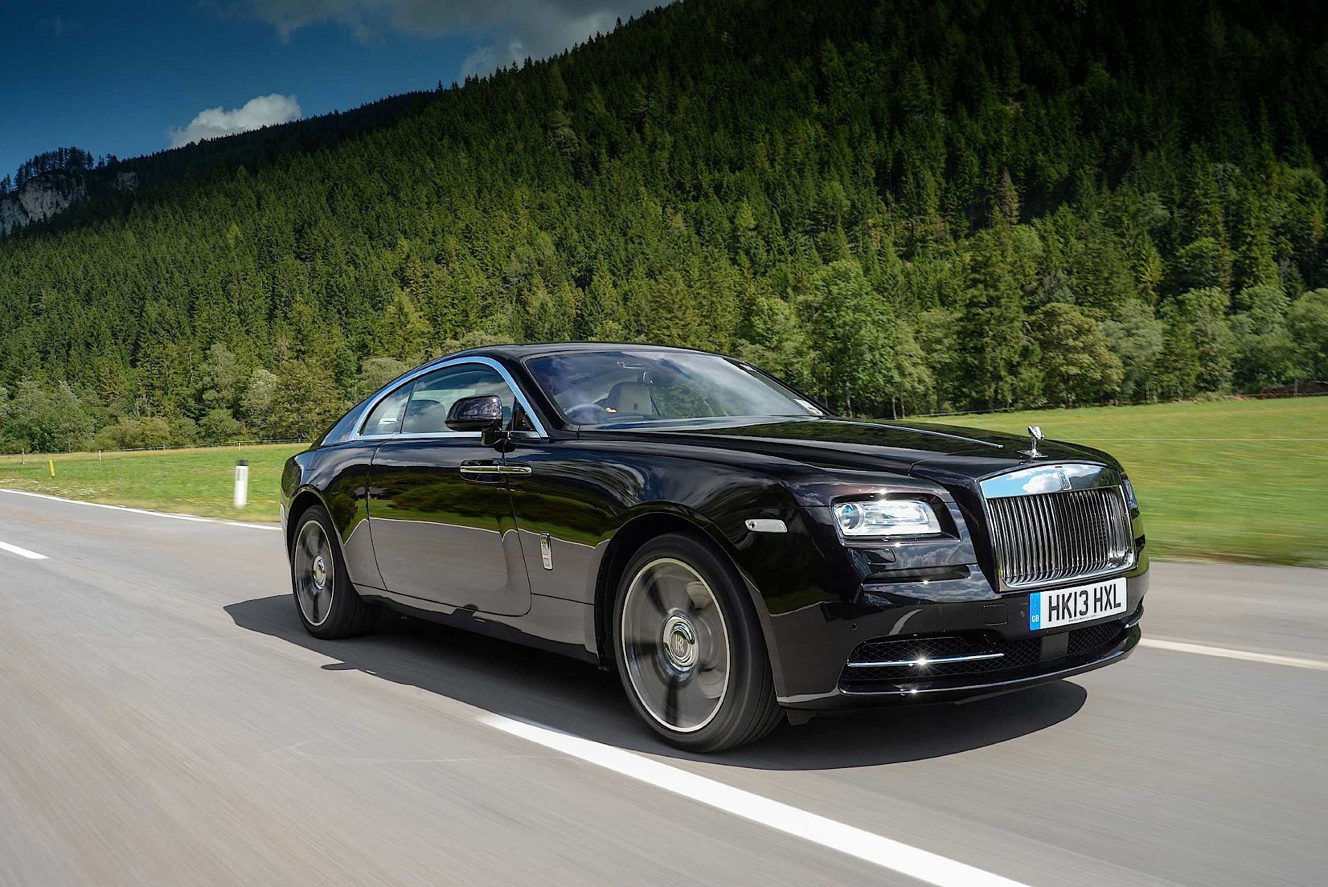 Rolls-Royce Wraith photo 21