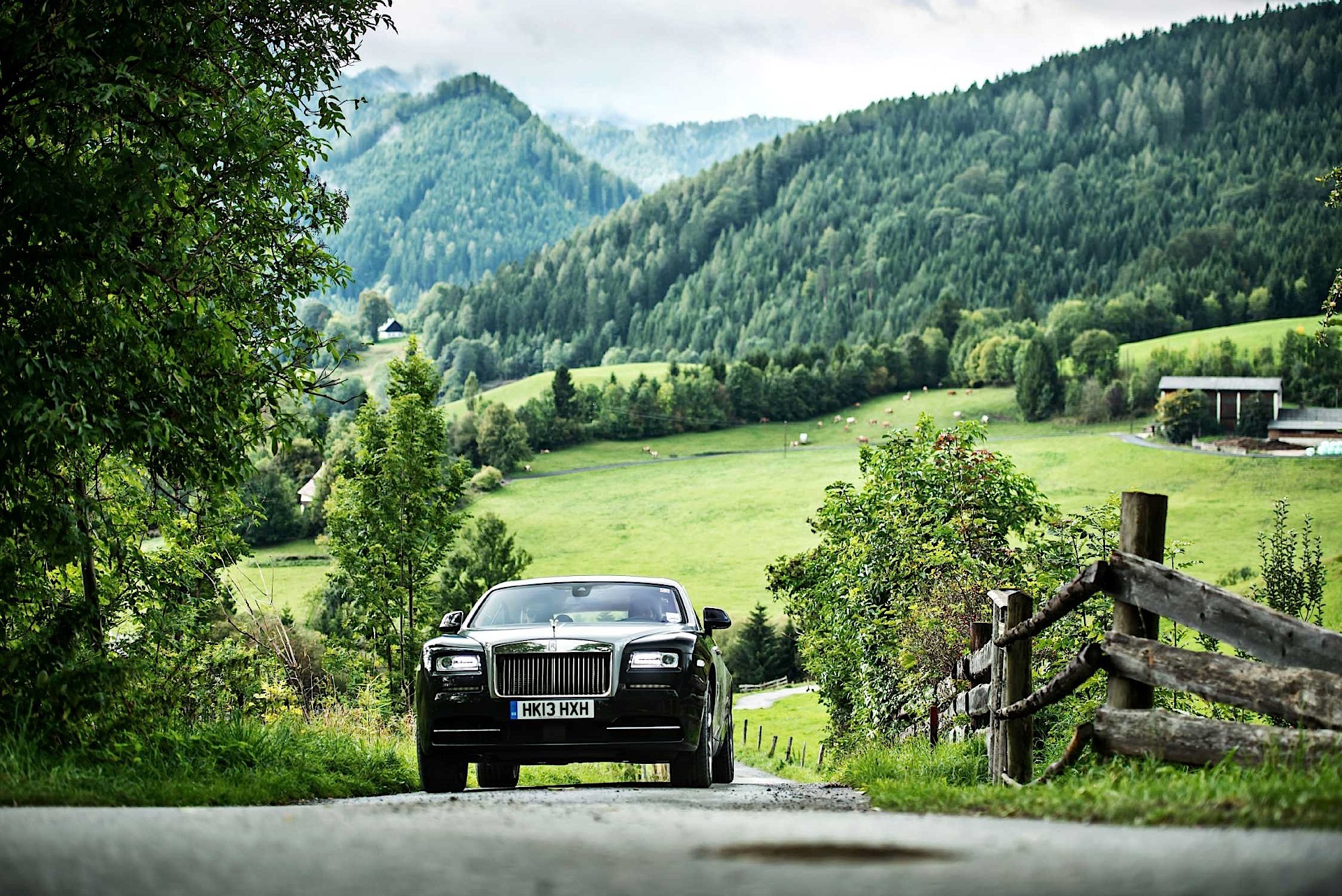 Rolls-Royce Wraith photo 26