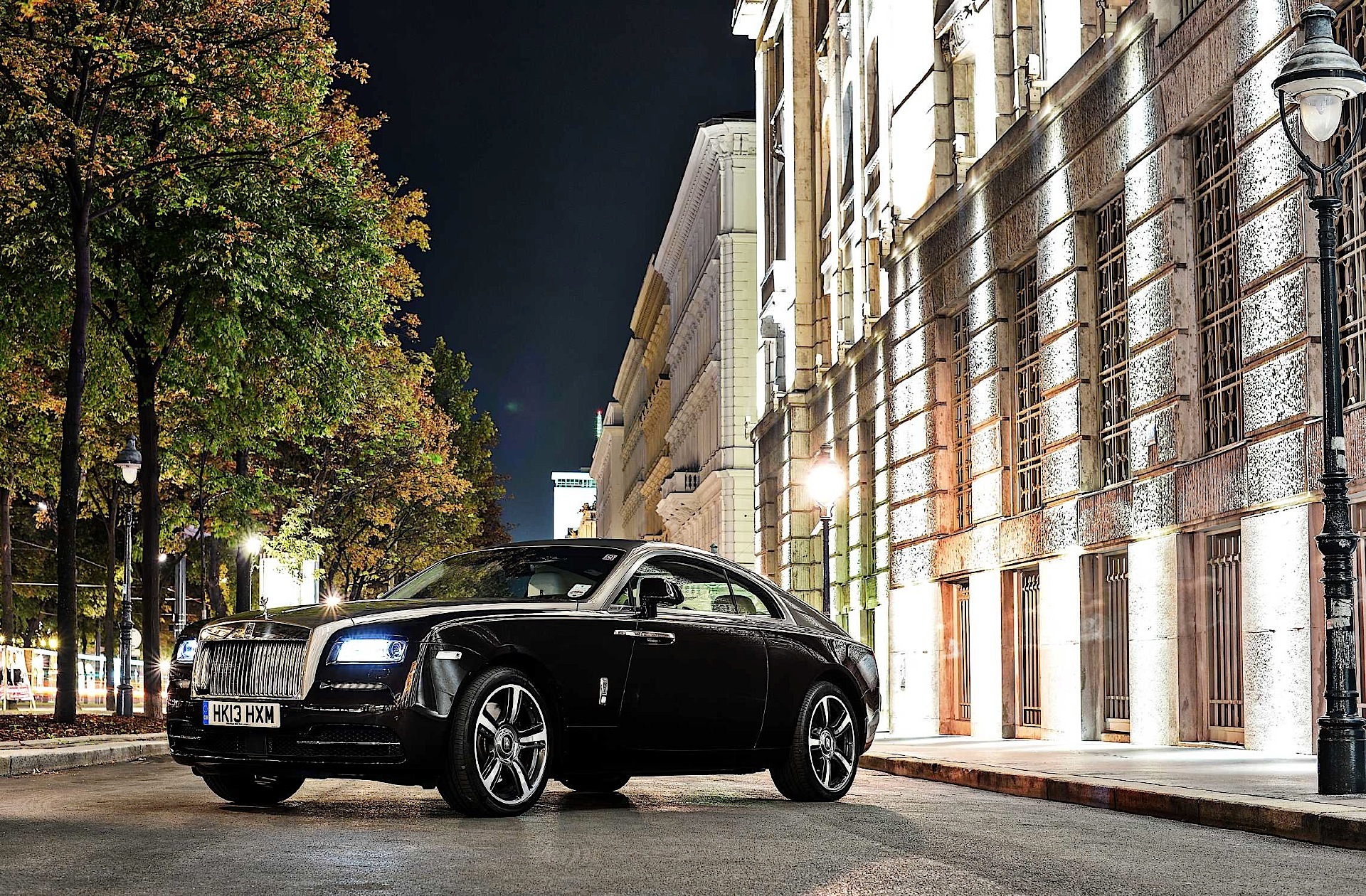 Rolls-Royce Wraith photo 27