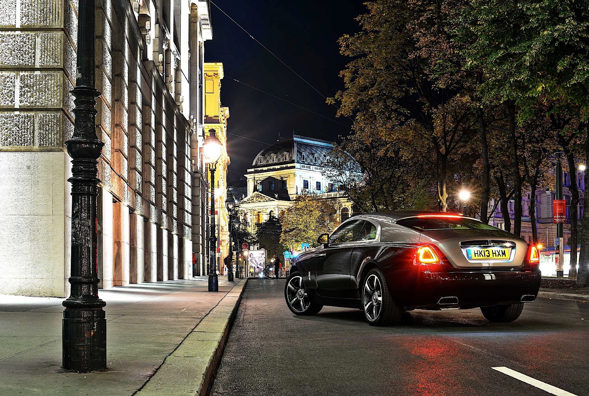 Rolls-Royce Wraith photo 28