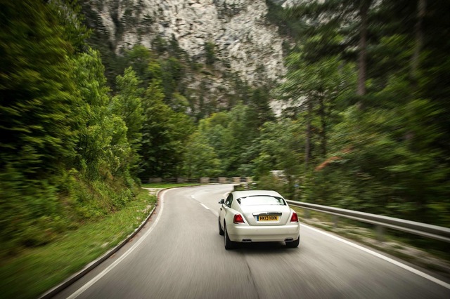 Rolls-Royce Wraith photo 30