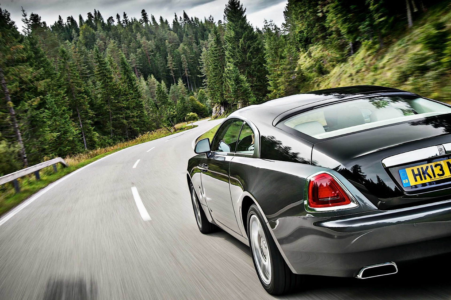 Rolls-Royce Wraith photo 35