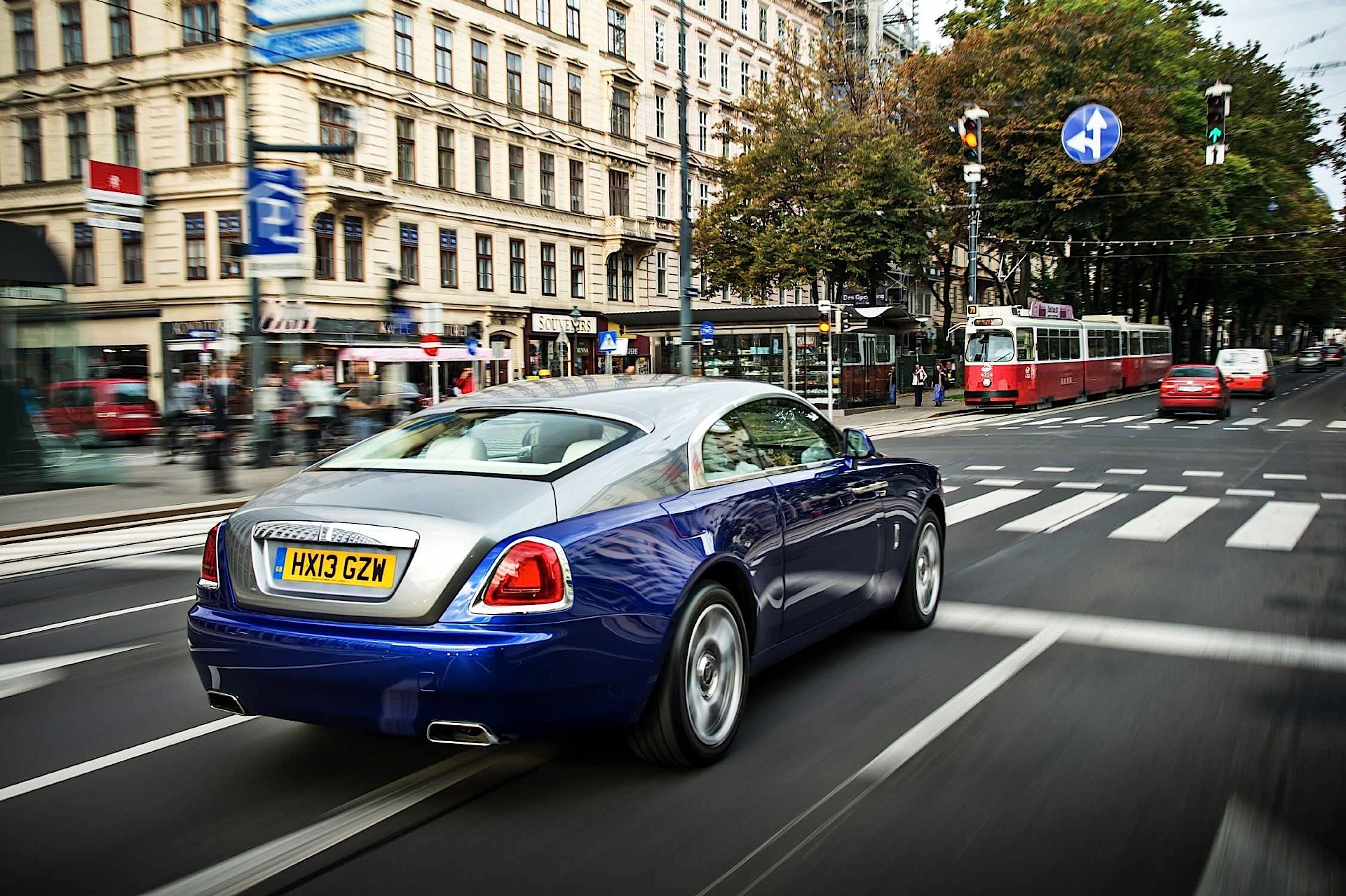 Rolls-Royce Wraith photo 36