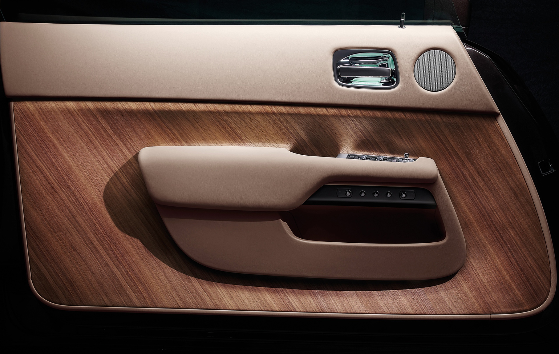 Rolls-Royce Wraith photo 38