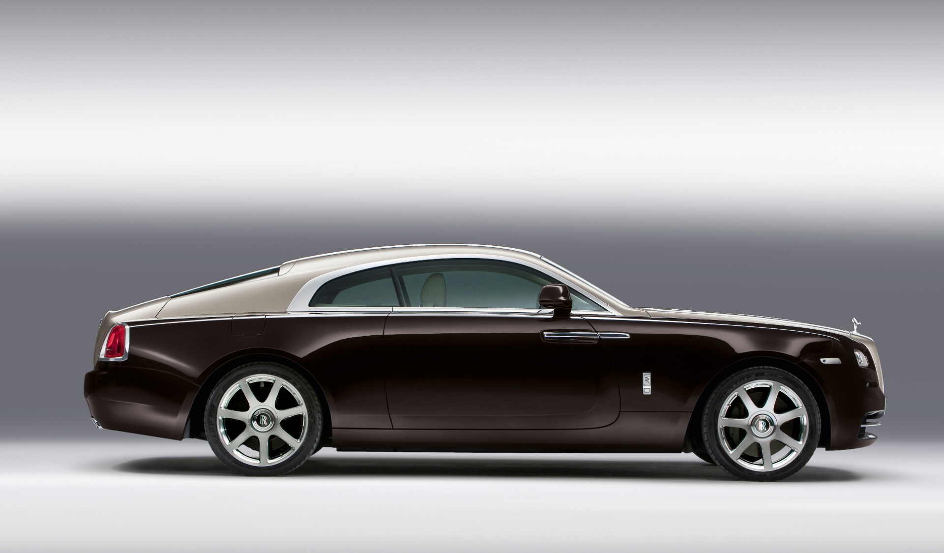 Rolls-Royce Wraith photo 8