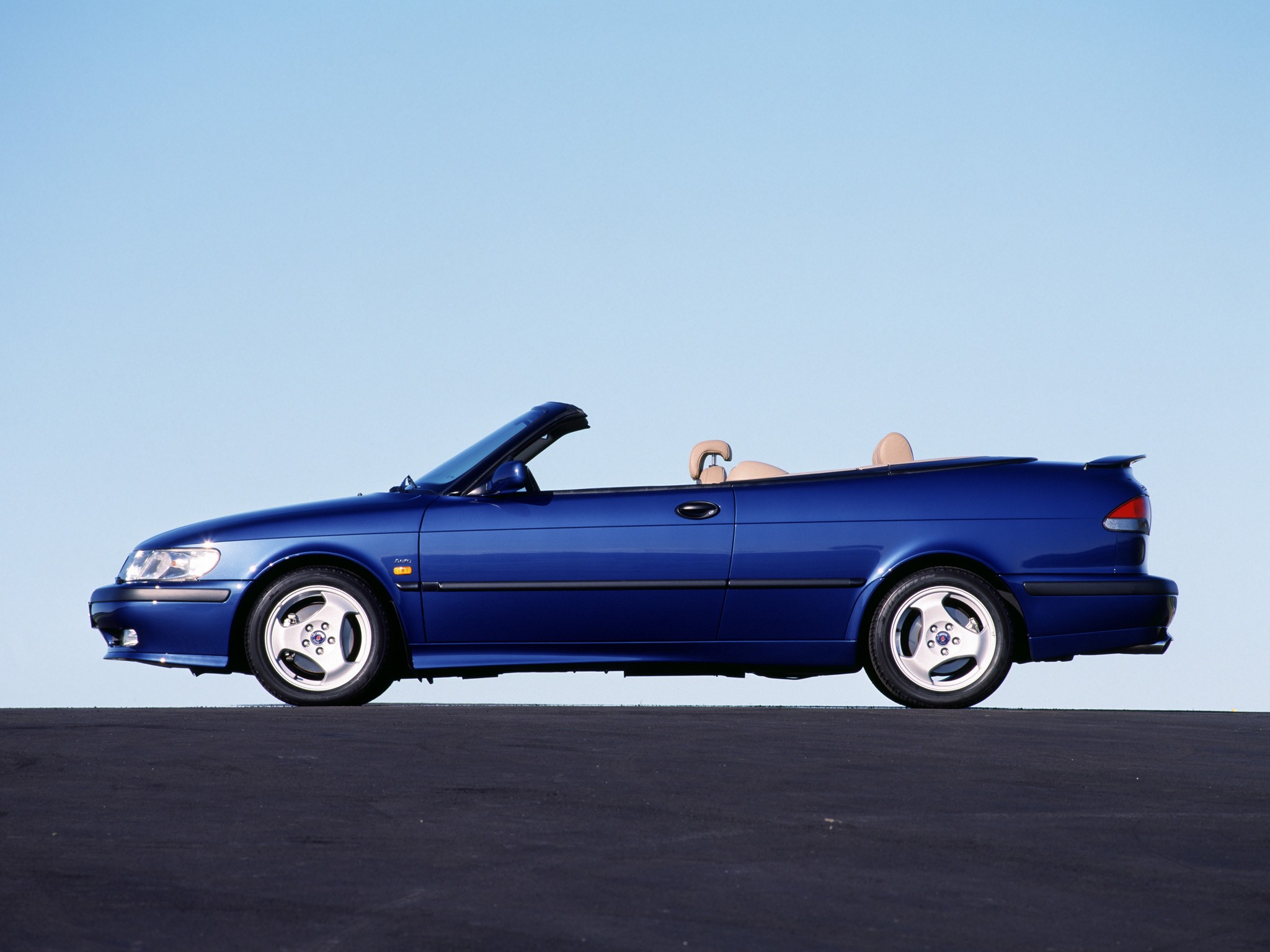 Saab 9-3 Convertible photo 11