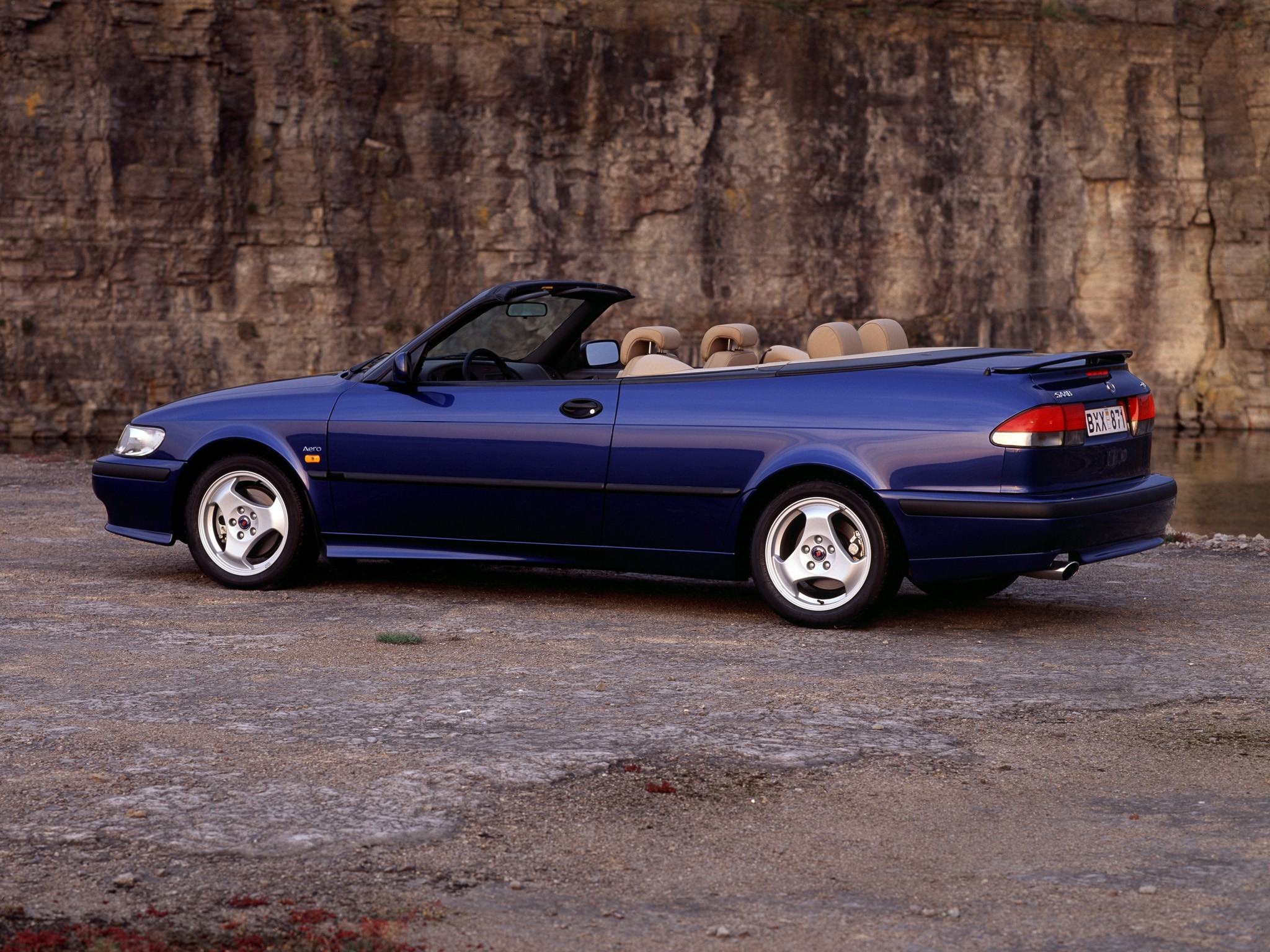 Saab 9-3 Convertible photo 21
