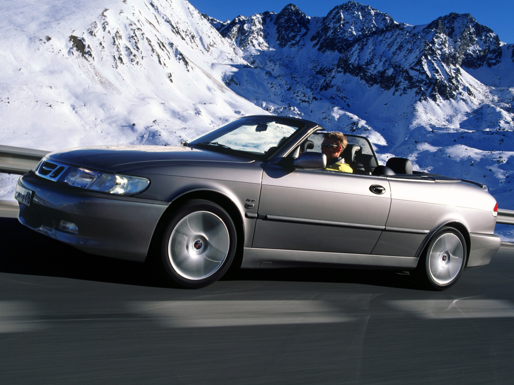 Saab 9-3 Convertible photo 29