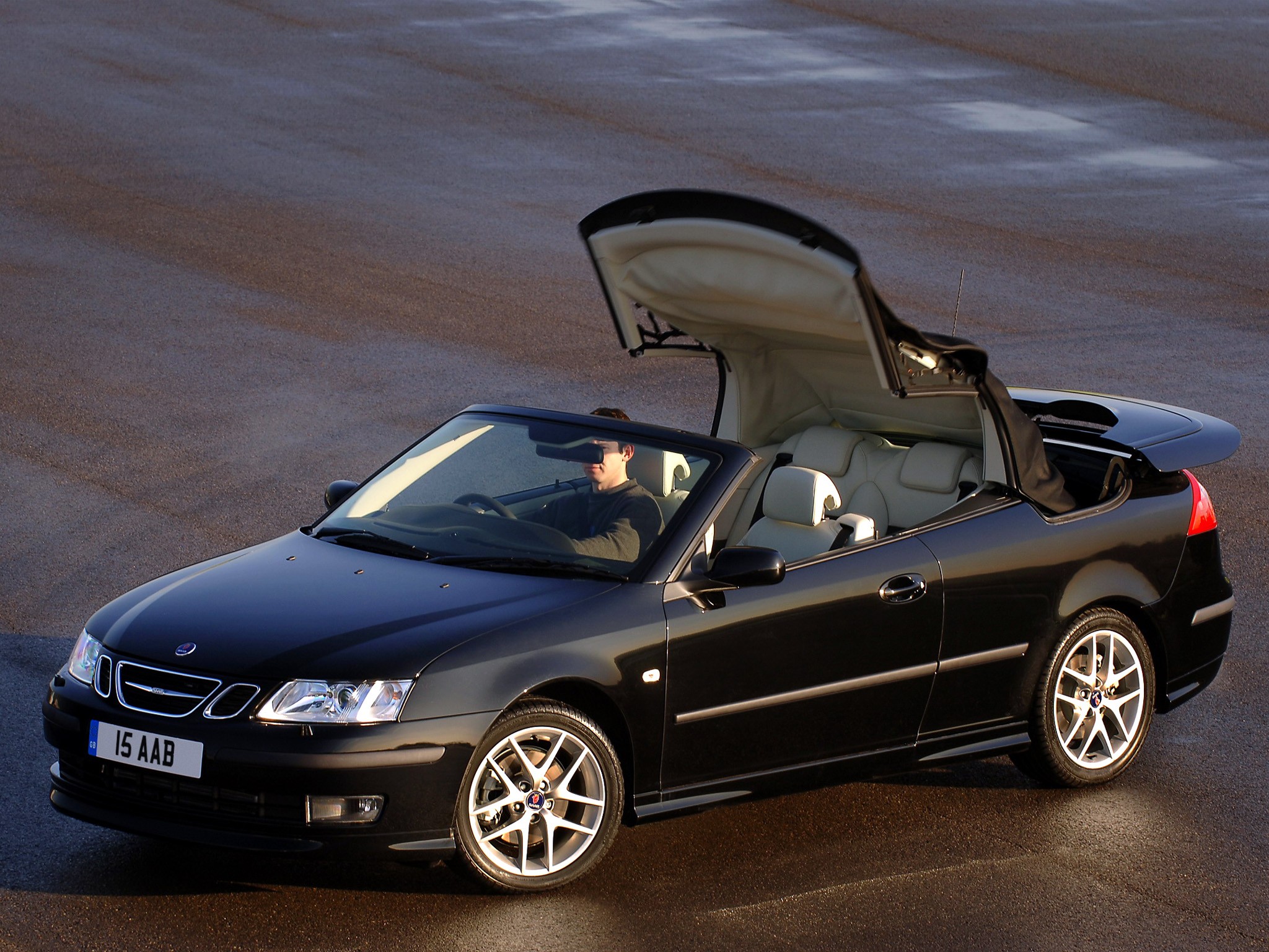 Saab 9-3 Convertible photo 13