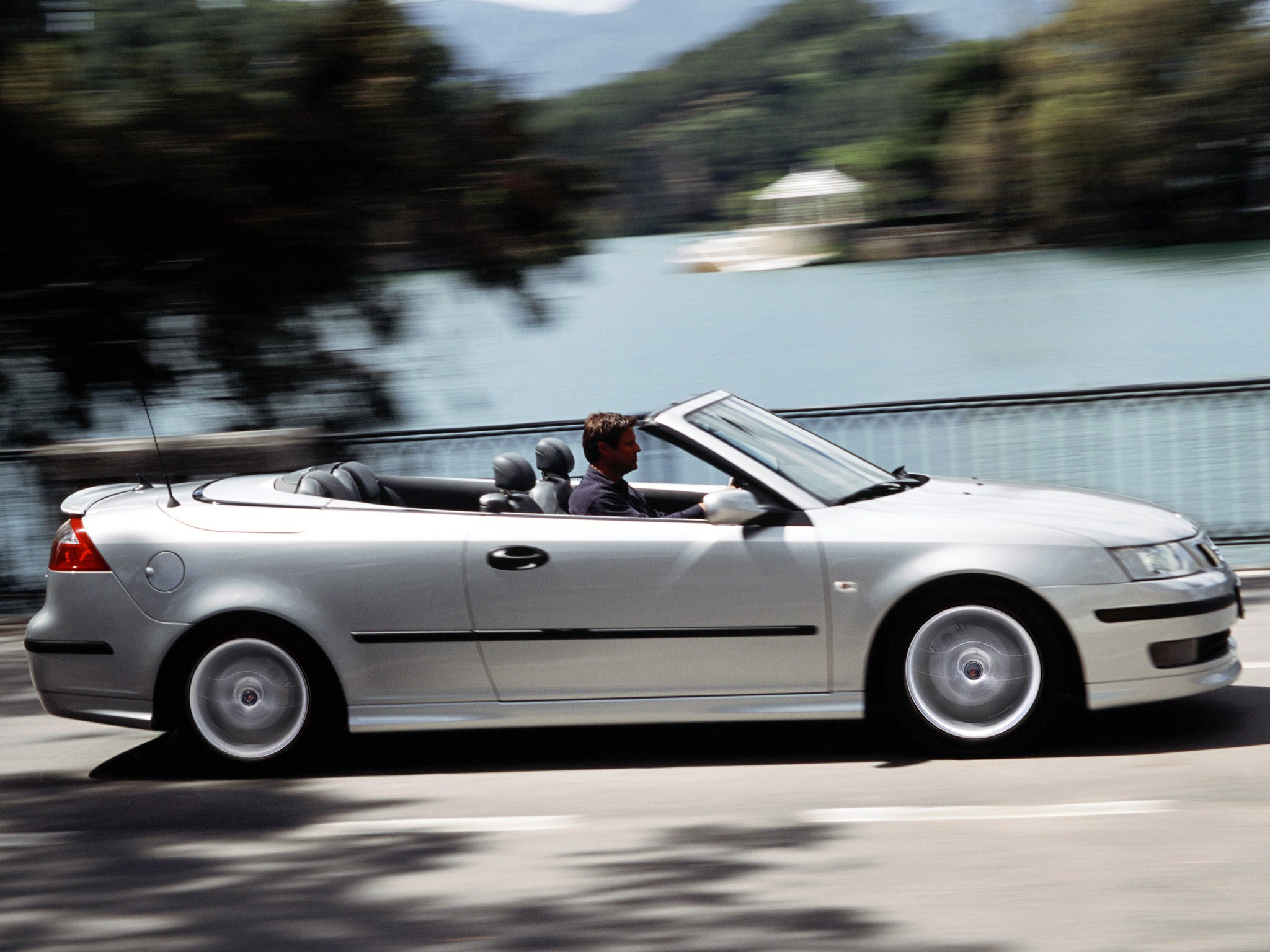 Saab 9-3 Convertible photo 40