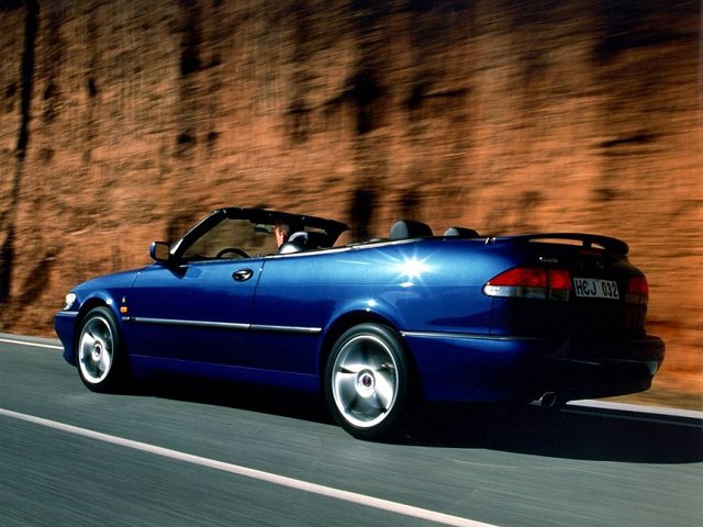 Saab 9-3 Convertible photo 11