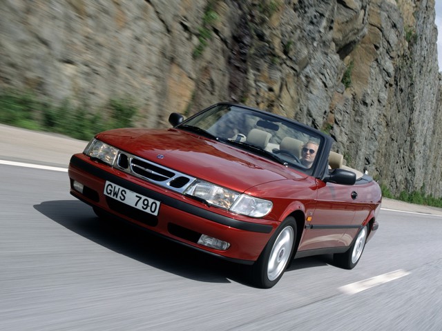 Saab 9-3 Convertible photo 17