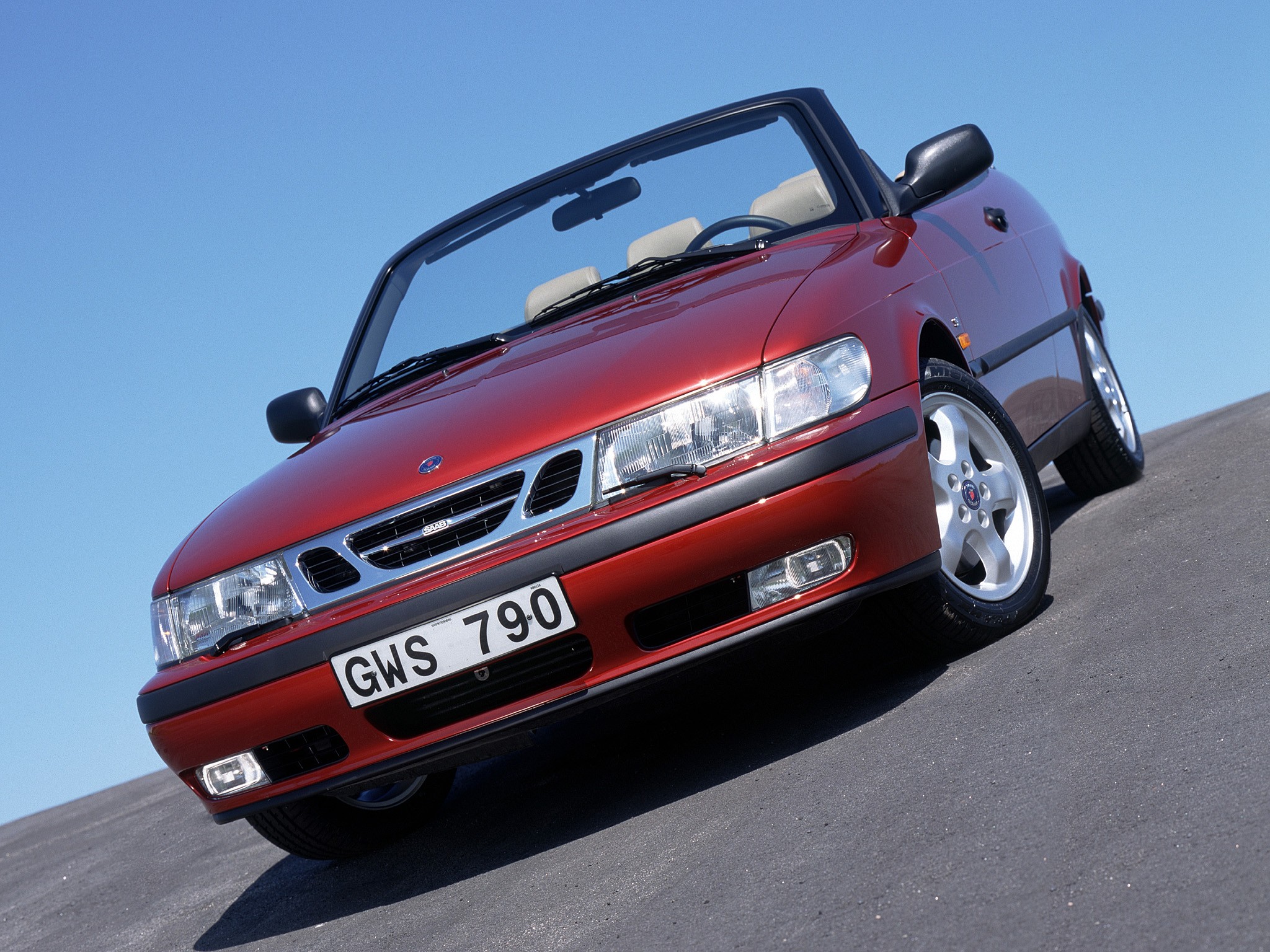 Saab 9-3 Convertible photo 23