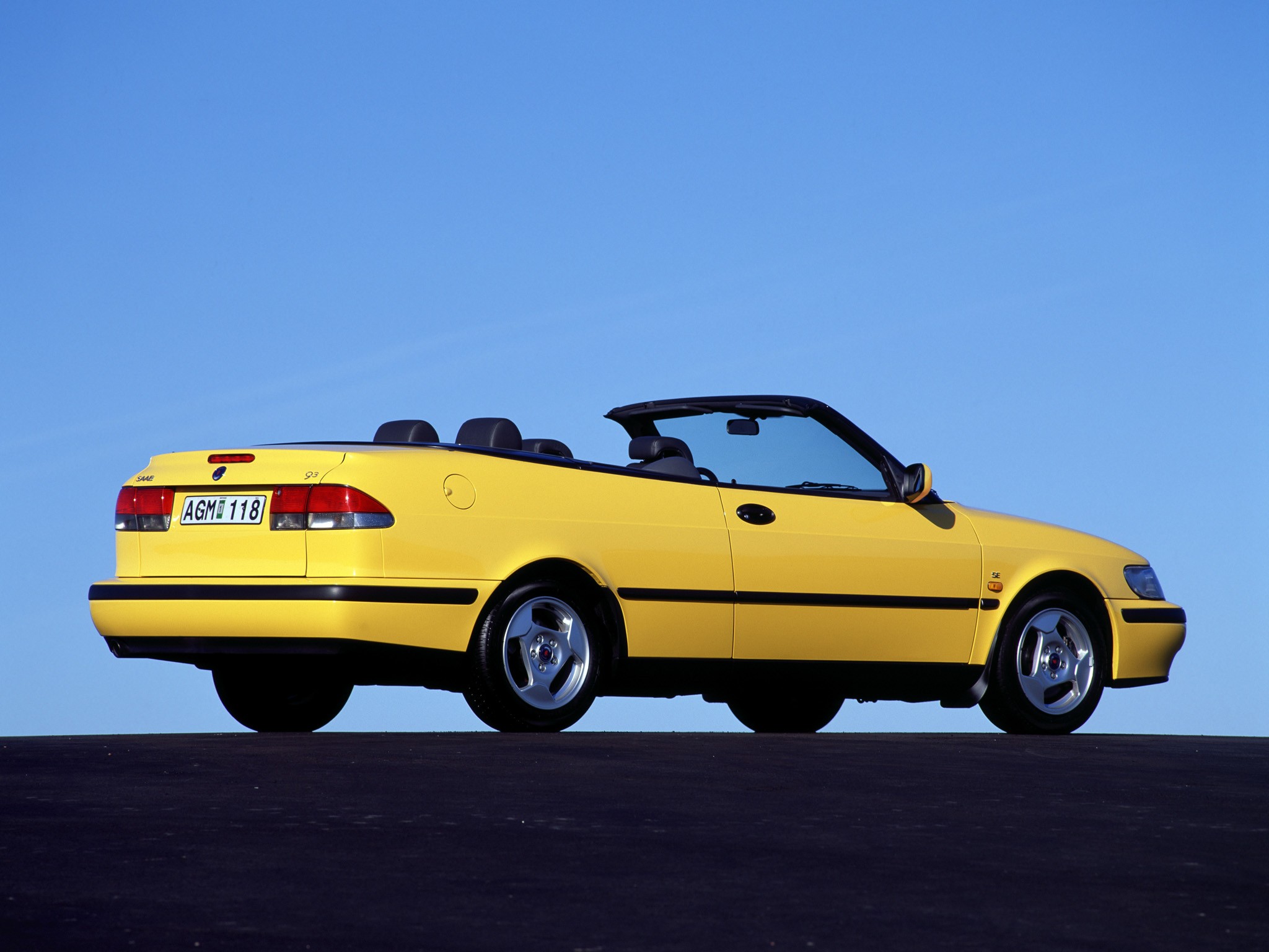 Saab 9-3 Convertible photo 32
