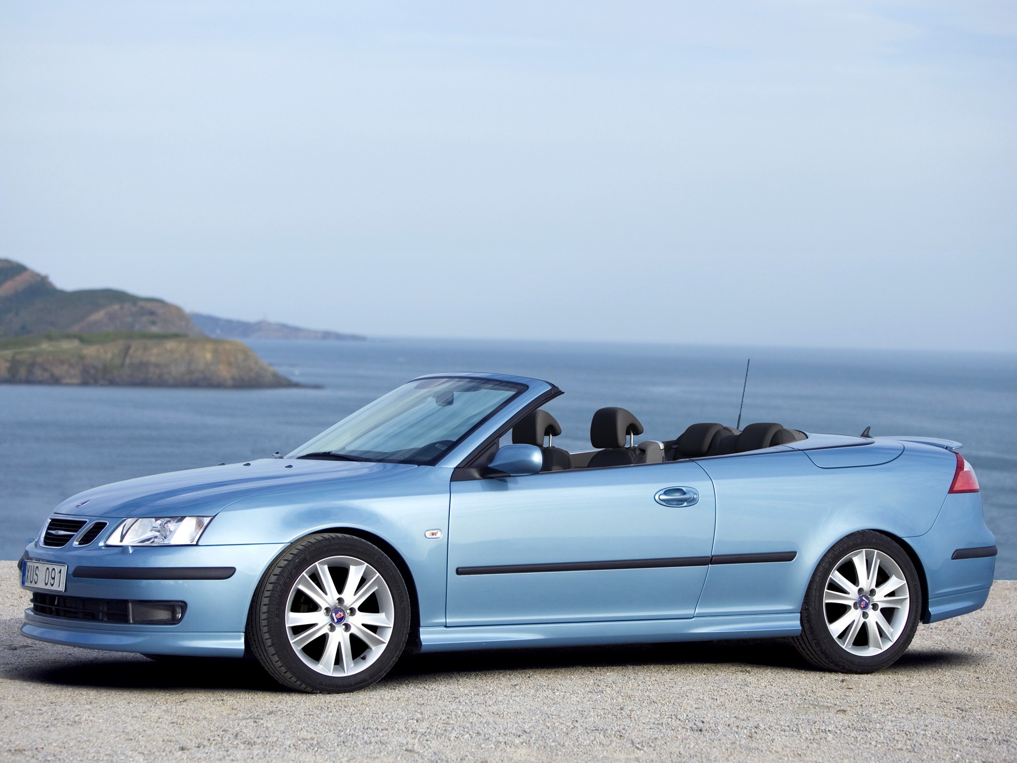 Saab 9-3 Convertible photo 10