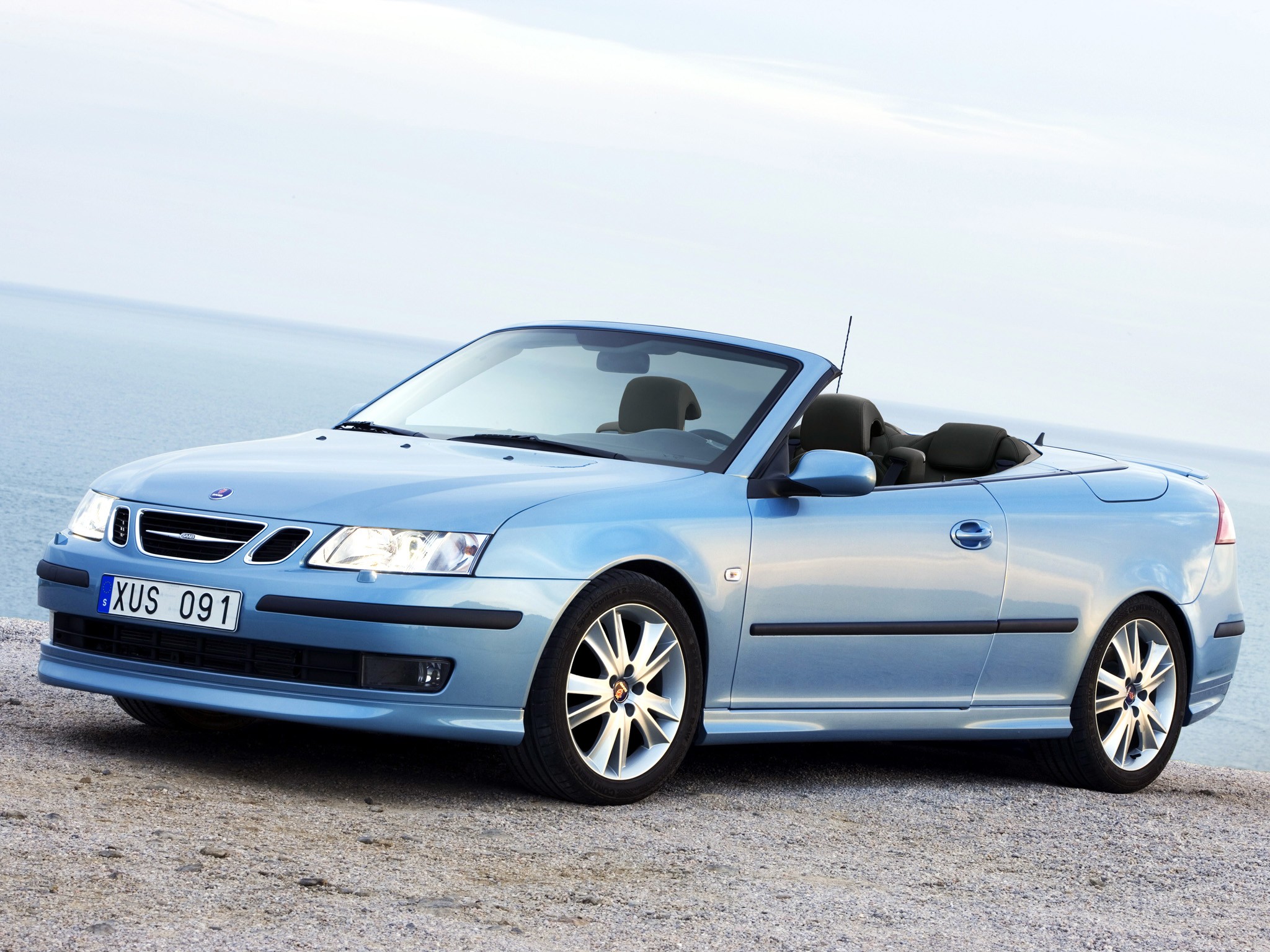Saab 9-3 Convertible photo 11