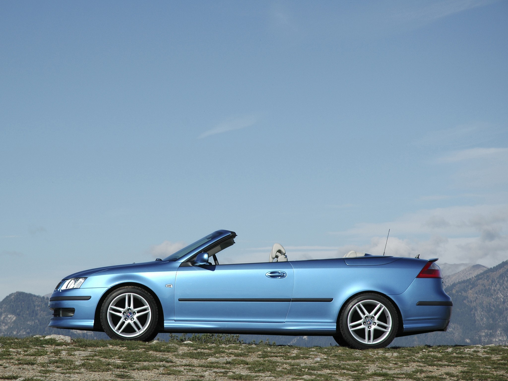Saab 9-3 Convertible photo 28