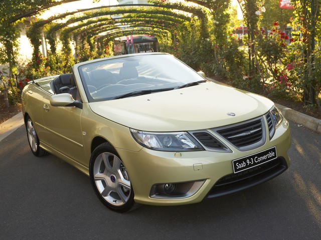 Saab 9-3 Convertible photo 16