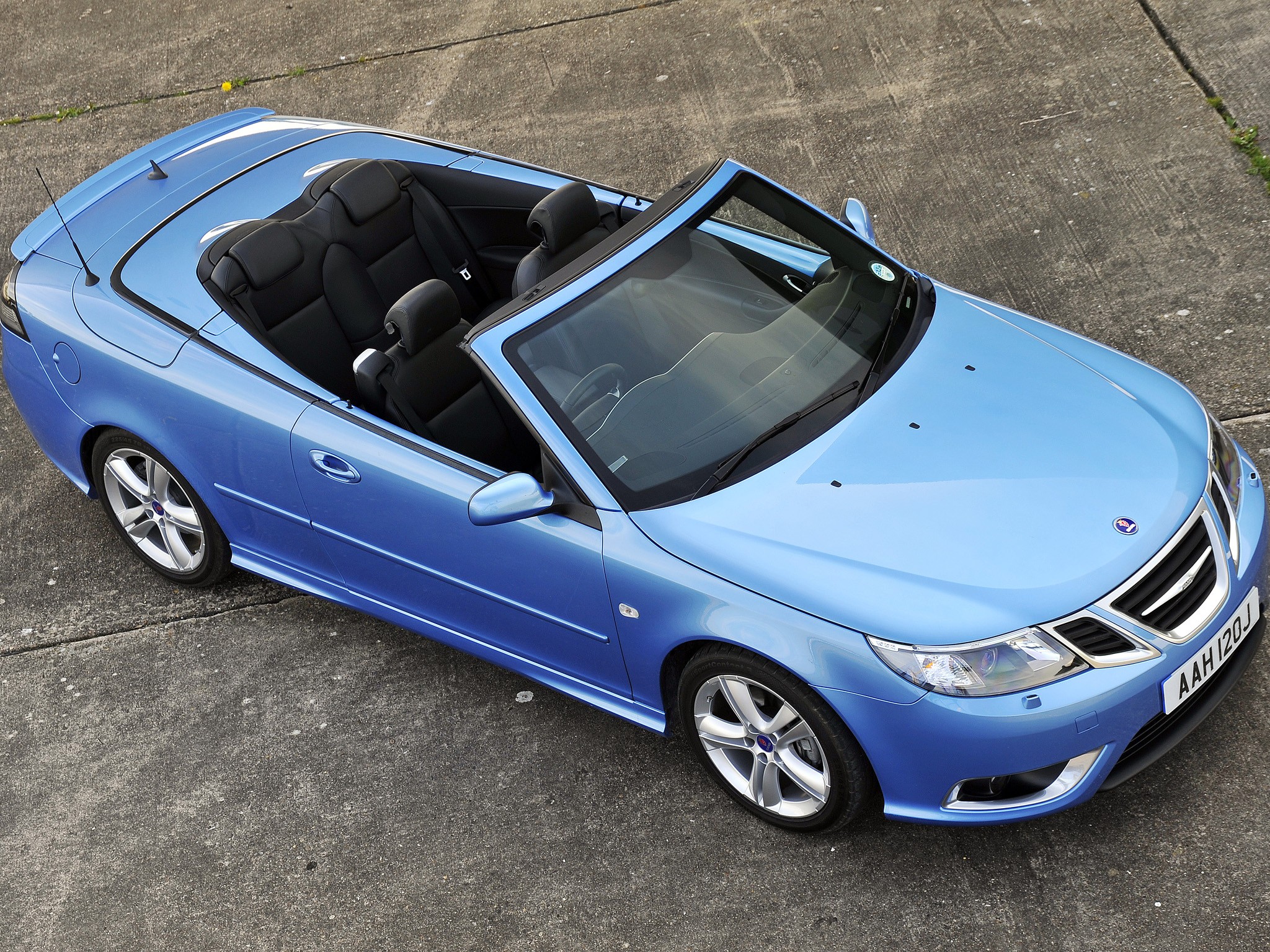 Saab 9-3 Convertible photo 22