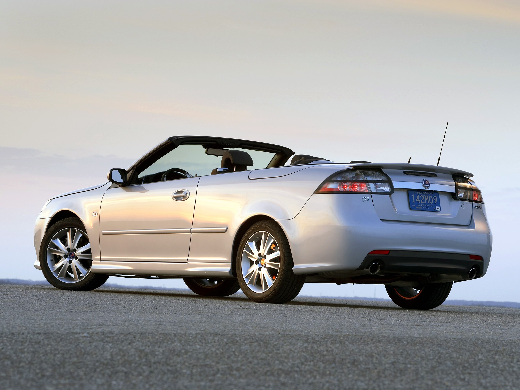 Saab 9-3 Convertible photo 30