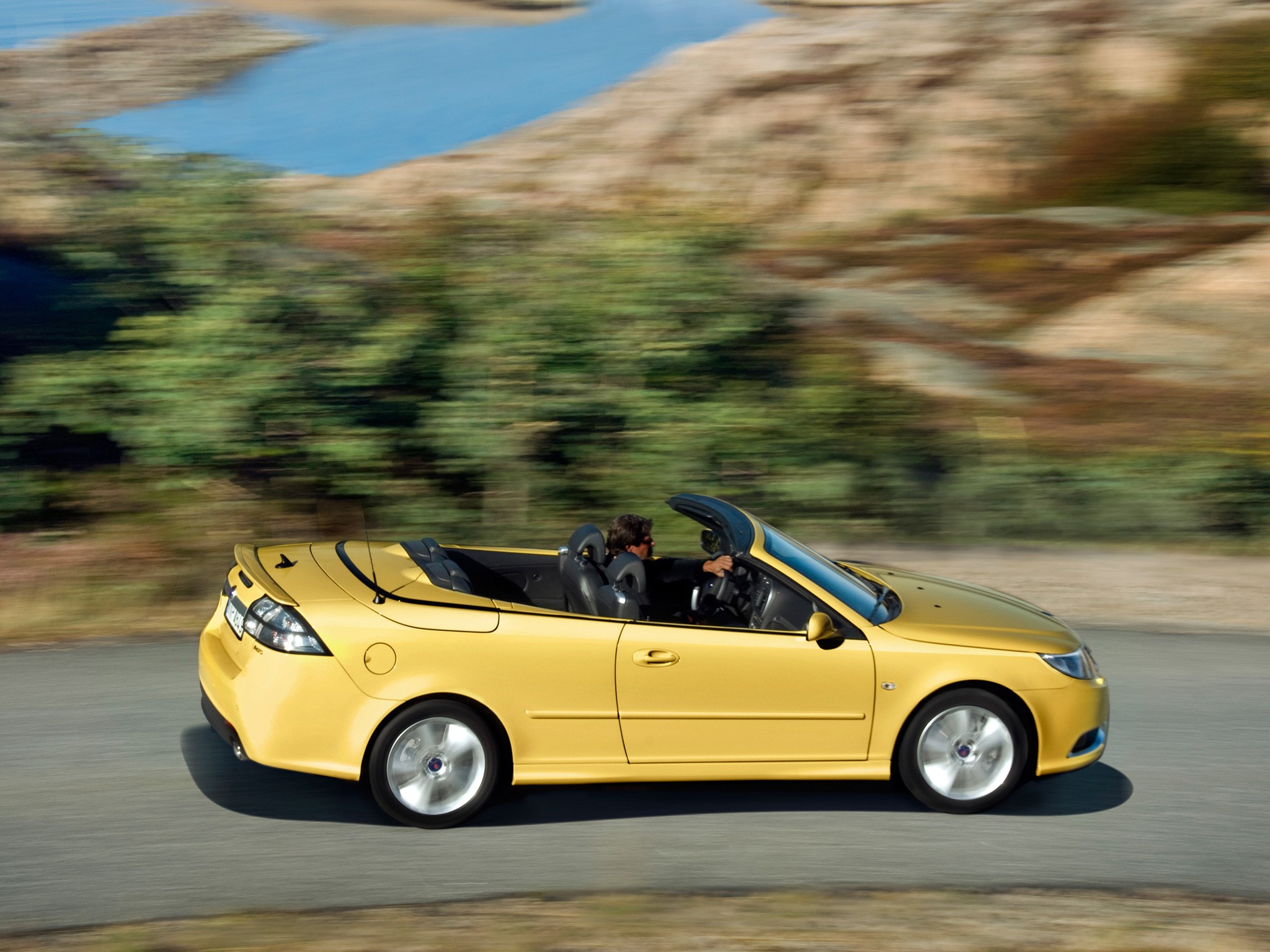 Saab 9-3 Convertible photo 38