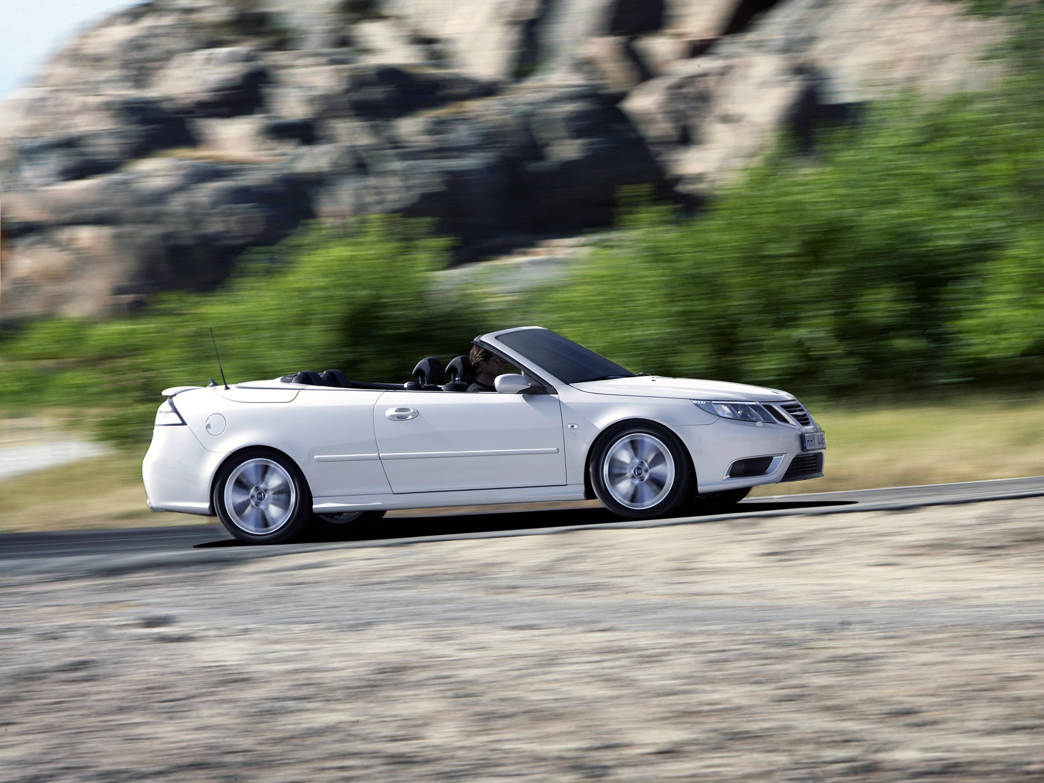 Saab 9-3 Convertible photo 46
