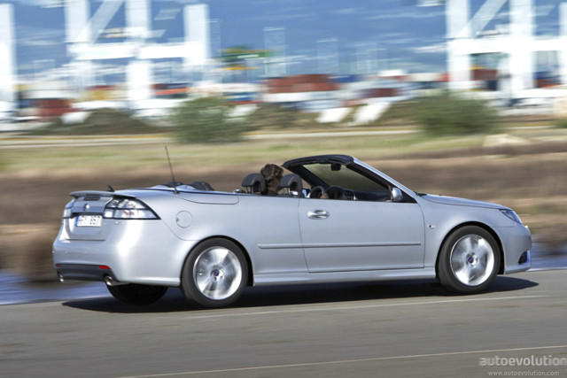 Saab 9-3 Convertible photo 3