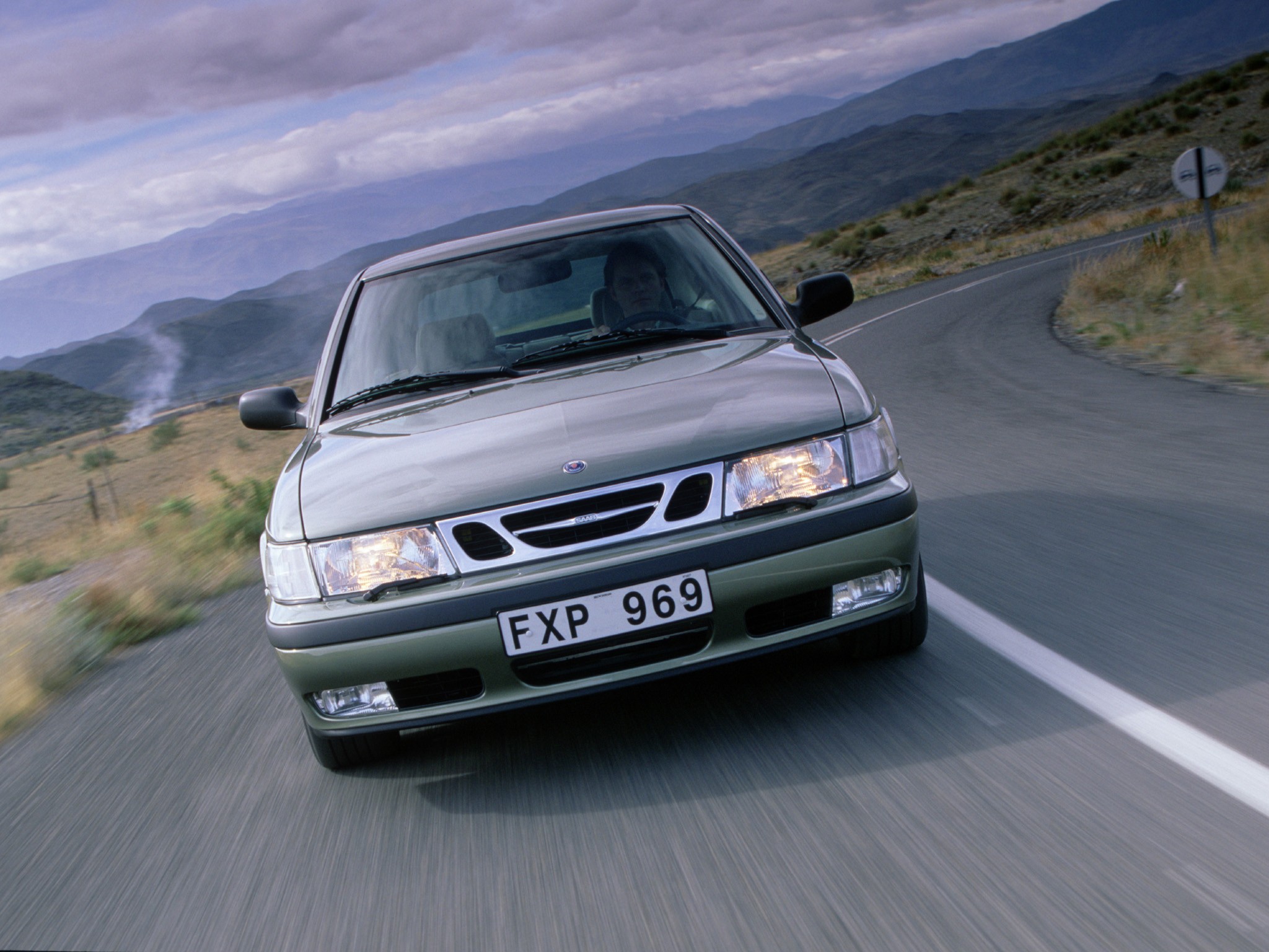 Saab 9-3 Coupe photo 32