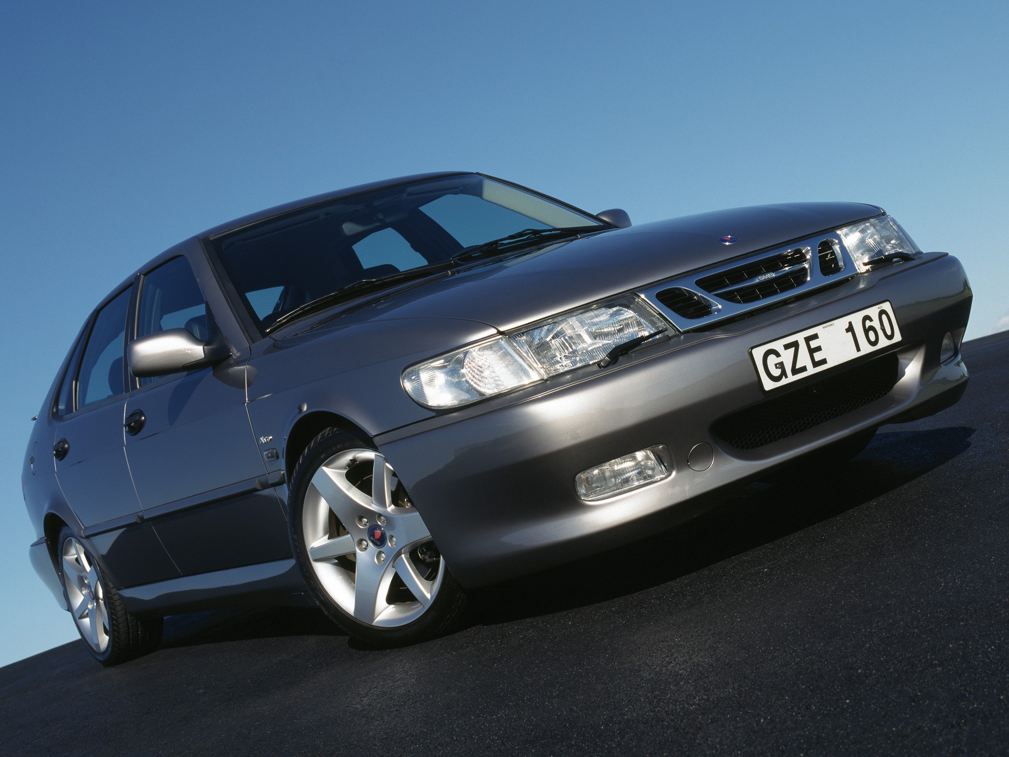 Saab 9-3 Sport Sedan photo 13