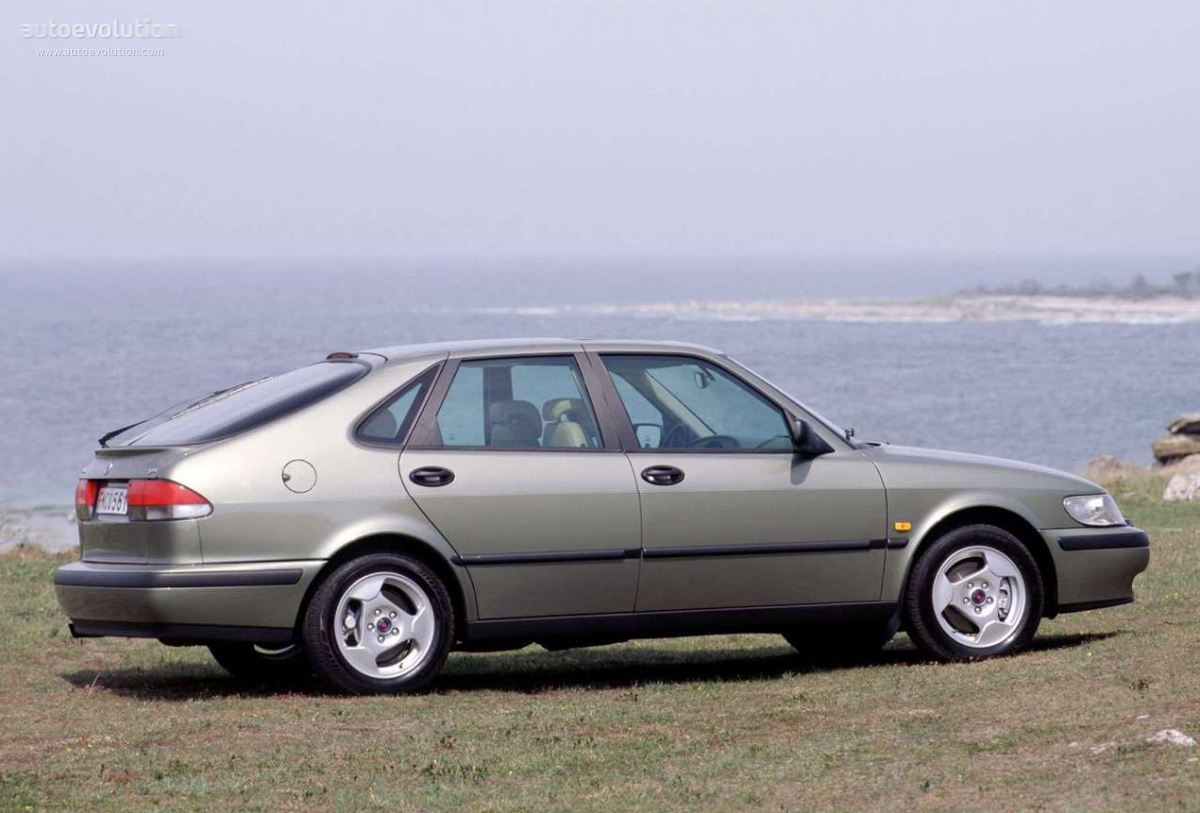 Saab 9-3 Sport Sedan photo 3