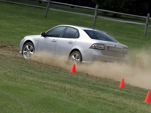 Saab 9-3 Sport Sedan photo 34