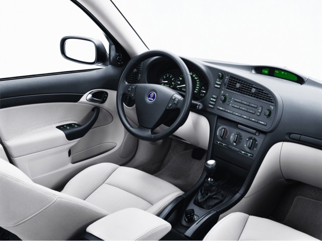 Saab 9-3 Sport Sedan photo 35