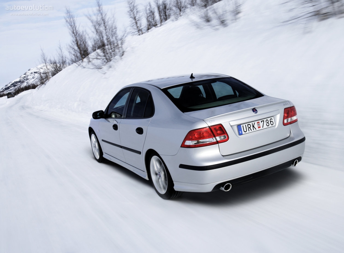Saab 9-3 Sport Sedan photo 4